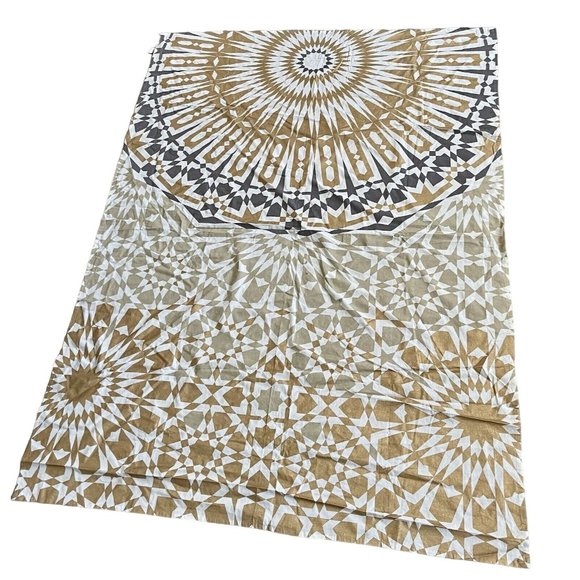 POTTERY BARN  Teen Mandala Geometric Wall Tapestry Gray with Gold Foil 53"x75"in - Picture 1 of 4